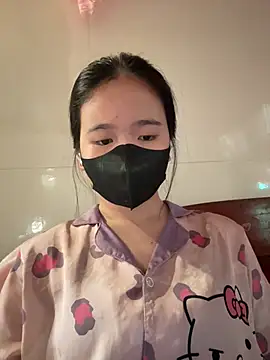 Gwen879 online show from May 2, 2:37 am