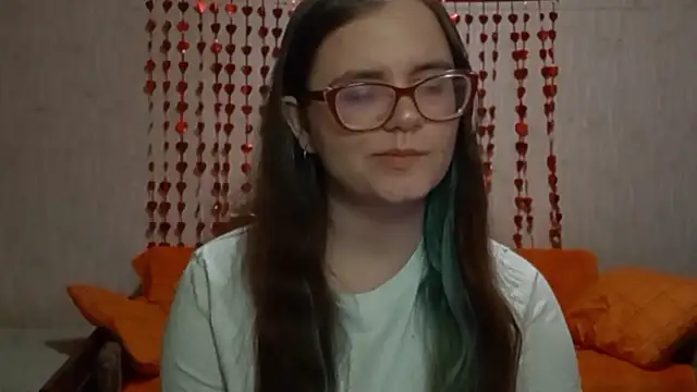 Miyabeee online show from February 12, 5:03 pm