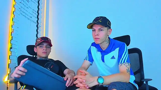 Thomas-Wil online show from February 6, 3:43 am