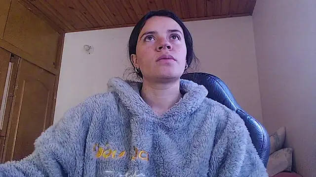 Shanel Lozano online show from July 23, 4:48 pm