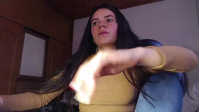Shanel Lozano online show from July 9, 6:54 pm