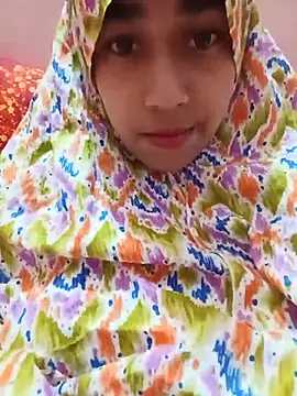 Angel Sume online show from July 8, 8:33 pm