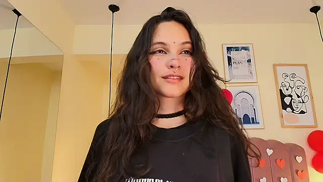 Hanabie  online show from February 20, 3:16 am