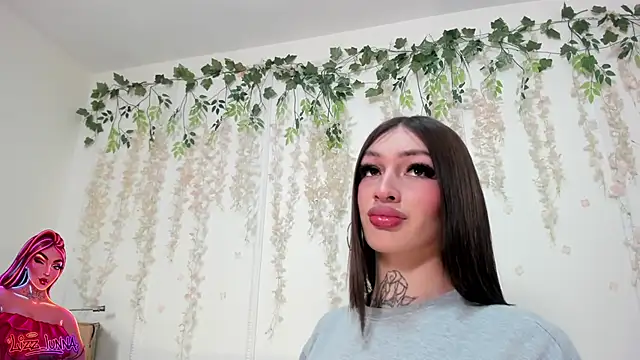 lizz lunna online show from April 29, 10:37 pm