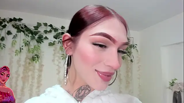 lizz lunna online show from July 14, 9:30 pm
