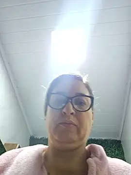bellafortune69 online show from June 8, 9:32 am