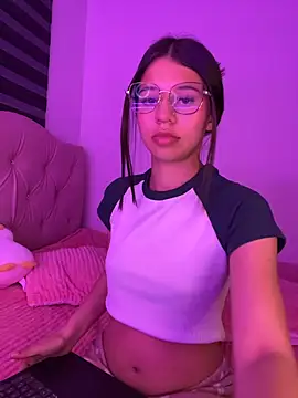 willowharper  online show from January 10, 10:36 pm