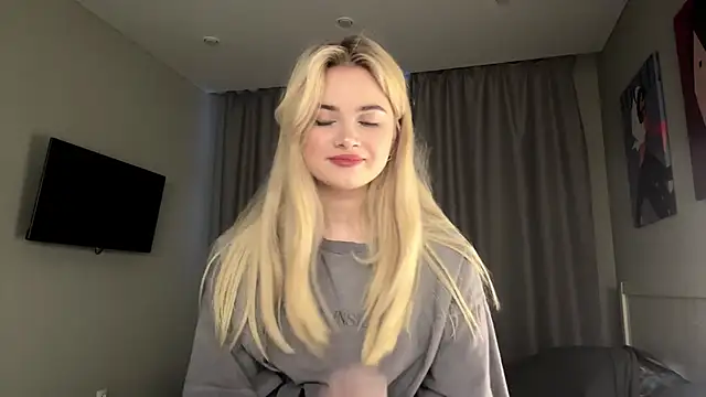 KariJarecke online show from March 3, 1:17 pm