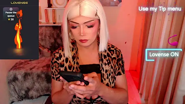 deliciousClaire online show from June 25, 5:12 am