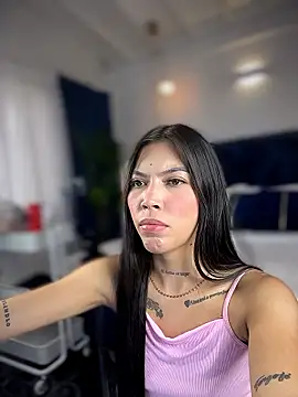 LatinaDollXXX online show from January 10, 4:33 pm