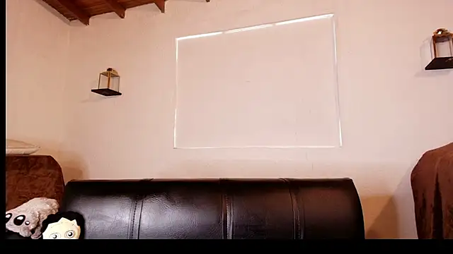 Canela Osada  online show from February 23, 2:27 pm