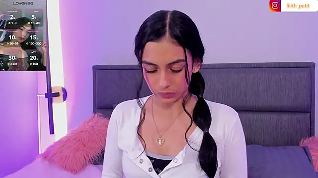 lilith petit  online show from July 28, 3:21 pm