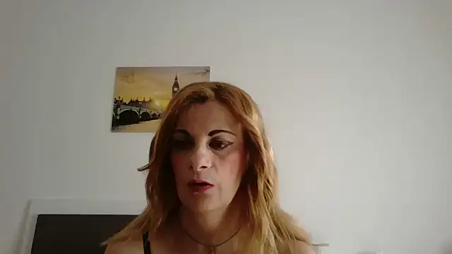 Clara1986 online show from May 3, 8:39 am