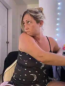 FoxyMillie online show from June 29, 1:12 am