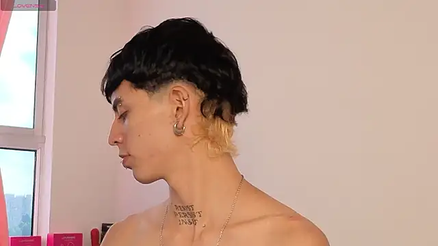 Maiky Cooper01 online show from March 22, 1:50 pm