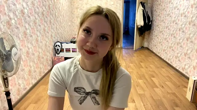 BerneiiceNases online show from March 20, 2:55 pm