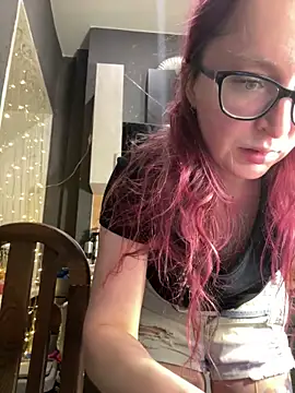 coy girl  online show from January 14, 2:22 pm