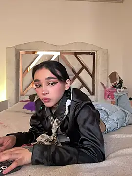 iriis online show from April 30, 8:14 pm