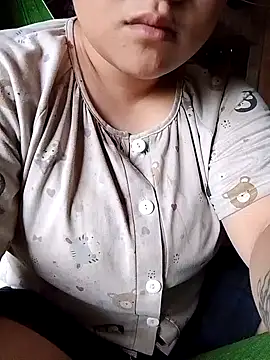 Zoe-666 online show from July 6, 12:38 am