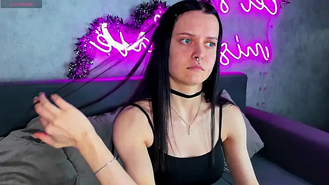 Kessi Millisis online show from January 18, 1:24 am