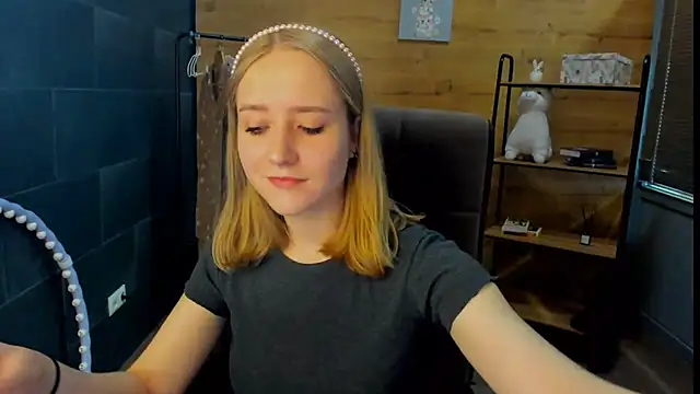 DonnaCole online show from May 21, 9:18 am