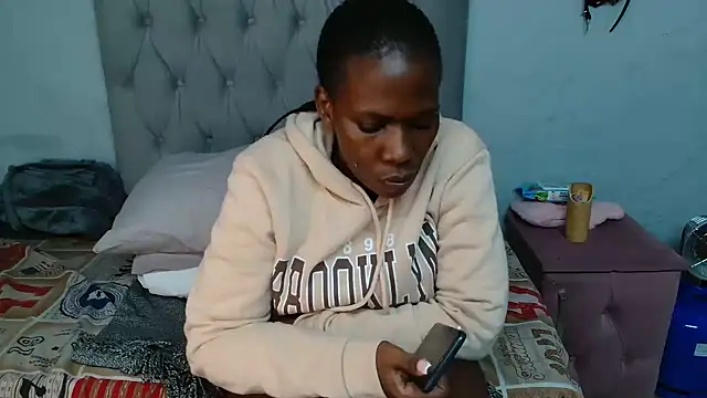 MelowD 2 online show from June 17, 1:34 pm