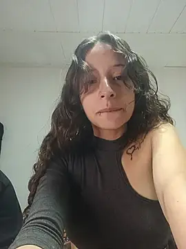 AlexxaAndRileyy online show from April 30, 5:18 pm