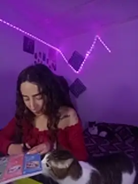 AlexxaAndRileyy online show from July 8, 4:14 am