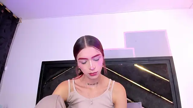 april jones05 online show from May 2, 1:03 pm