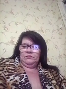NysiOlsen online show from May 1, 4:32 pm