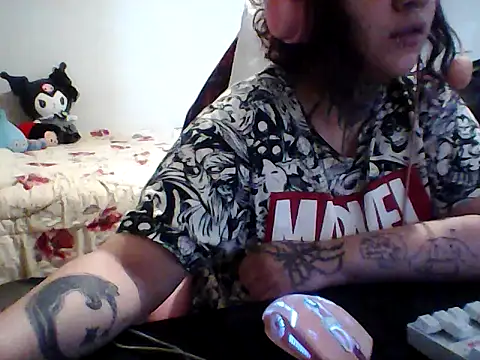 yuyuli2025 online show from January 13, 12:49 am