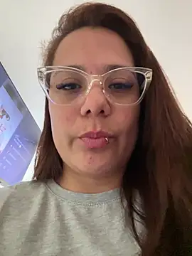 Pretty  Milf online show from July 12, 7:25 pm