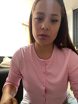 Pretty  Milf online show from July 7, 3:26 pm