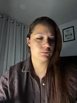 Pretty  Milf online show from June 14, 11:16 pm