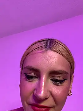 ivy-777 online show from June 25, 1:38 am