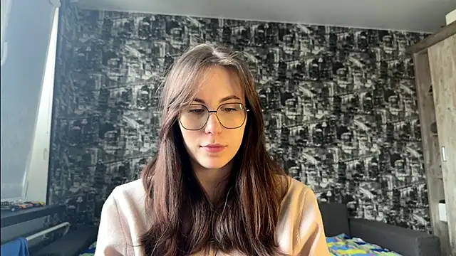 JanelleCourville online show from March 11, 11:14 am