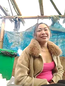 out-lustt online show from February 7, 2:04 am