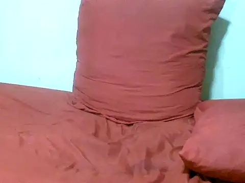 SEXYCURVYTALLY online show from March 18, 9:09 pm