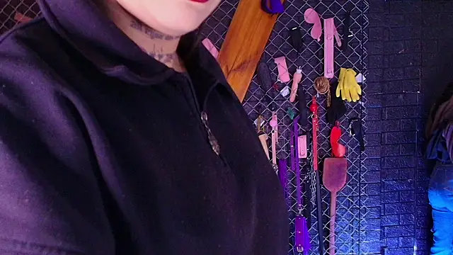 Miss Juliett bdsm online show from May 4, 2:10 pm