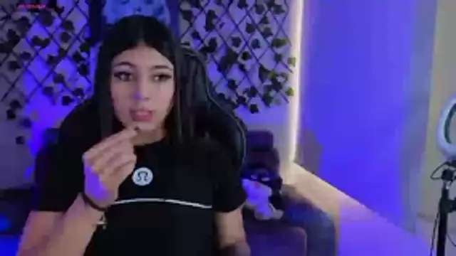 gabriella live  online show from April 7, 6:32 pm