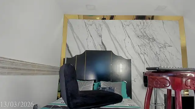 Swan Duchess online show from March 13, 4:47 am