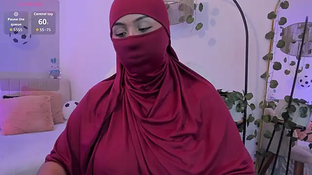  Amirah online show from June 22, 6:05 pm