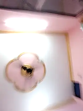 Cutiepie91 online show from April 23, 3:58 pm