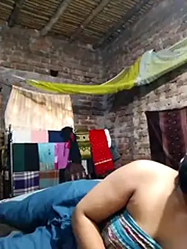 Hot Sweeti online show from August 5, 10:21 am