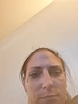 LadySn0w26 online show from April 23, 7:16 pm