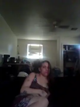 LadySn0w26 online show from February 9, 3:58 pm