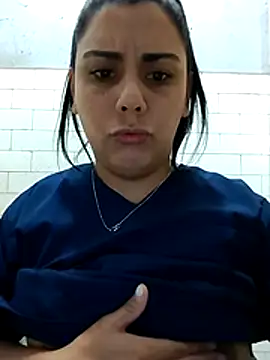 anita1825 online show from April 17, 2:30 pm