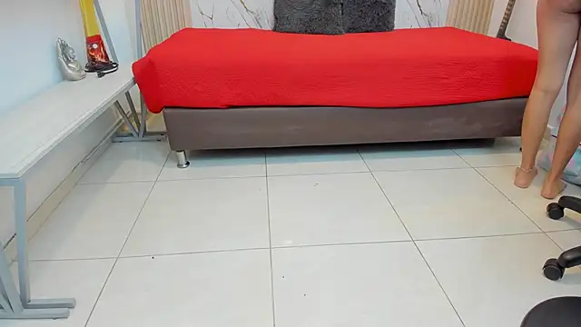 Zoey Taylor07 online show from February 24, 12:59 pm