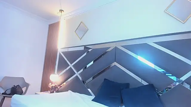 Ambarross  online show from February 27, 2:06 pm