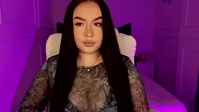 tinafox  online show from March 13, 8:04 am